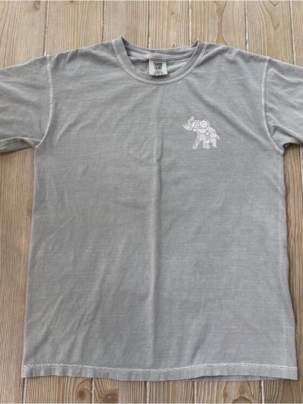 Women’s University Of Alabama Comfort Colors Gray Elephant Graphic Tee Shirt - M